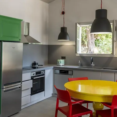 Red Gate Flat Апартаменты Палеокастрица