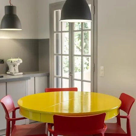 Апартаменты Red Gate Flat