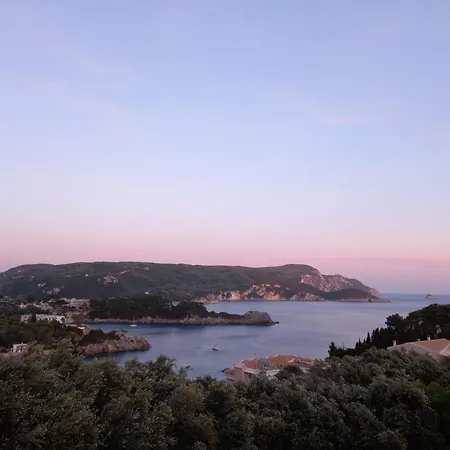 Διαμέρισμα Red Gate Flat Παλαιοκαστρίτσα