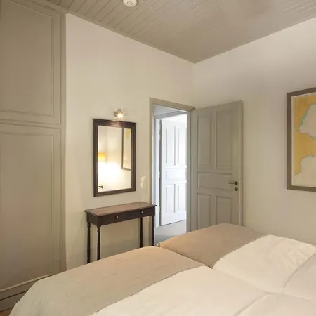 Red Gate Flat Apartment
